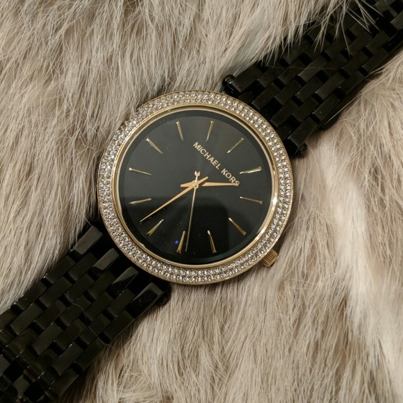 Michael Kors Watch (It works!) - Picture 3 of 6